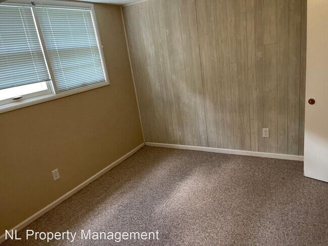 Building Photo - 3 br, 2.5 bath House - 2267 South 133 Ave