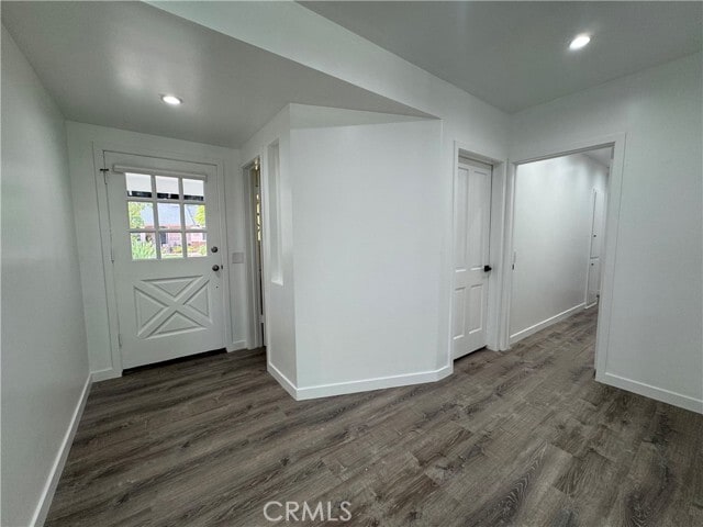 Building Photo - 2212 Linda Flora Dr