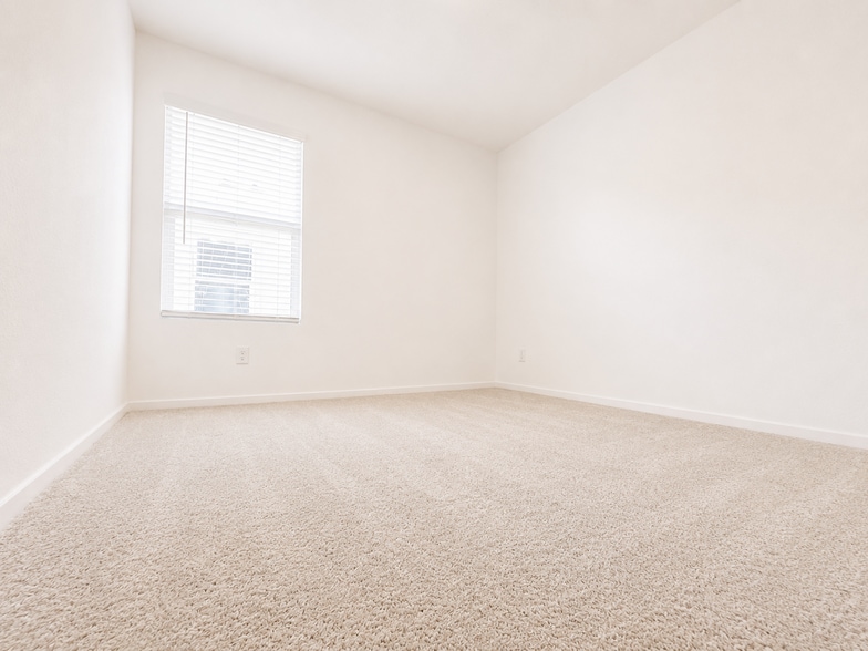 Building Photo - 3137 Campeiro Ave