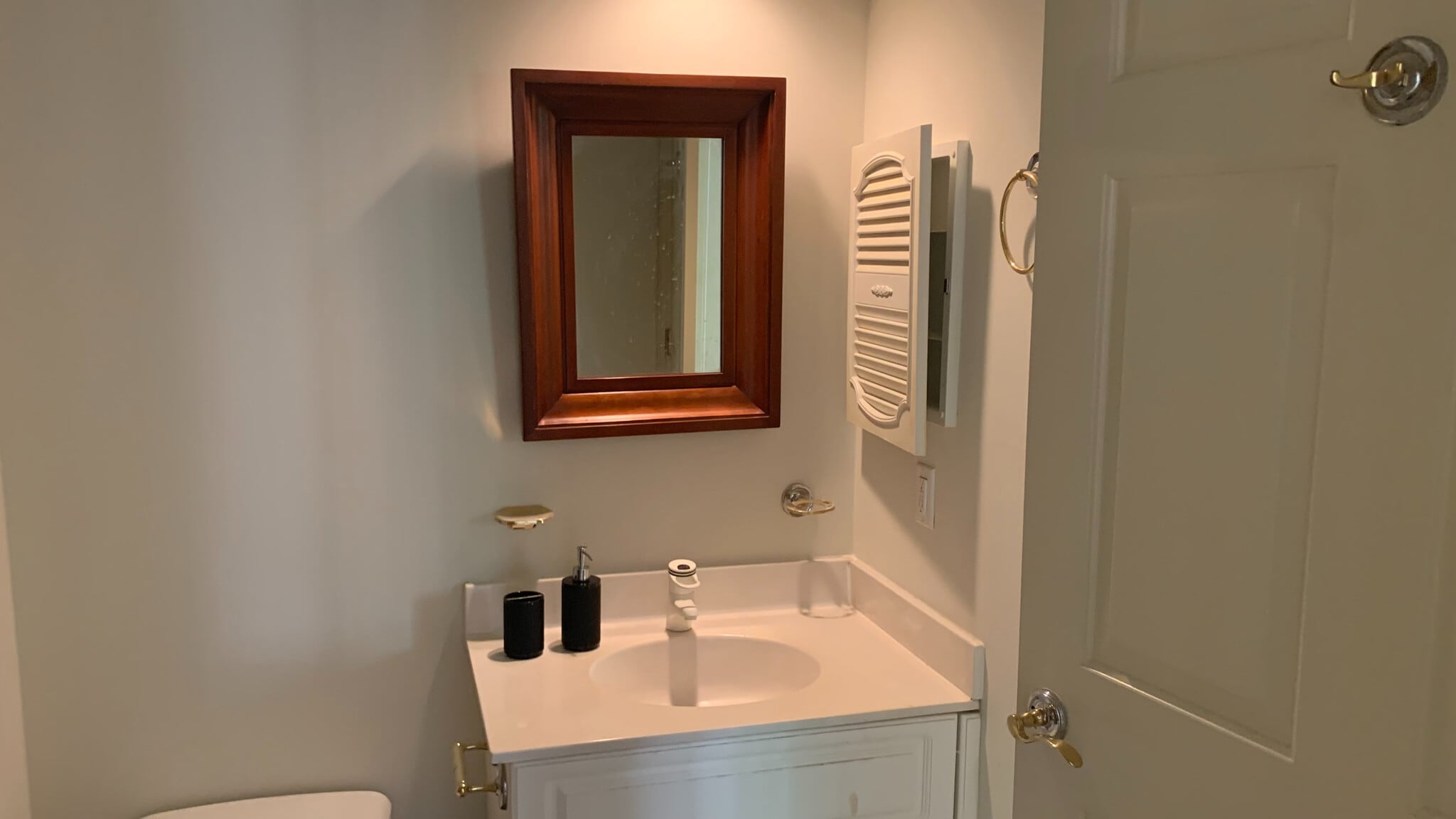 Building Photo - Room in Townhome on Presidents Dr