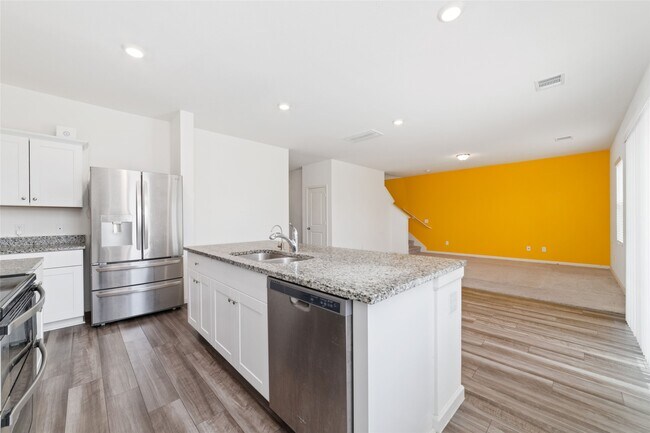 Building Photo - 1001 Wild Enclave Ln