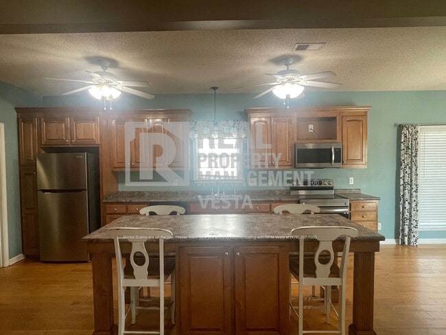 Building Photo - 416 Simsbury Ridge