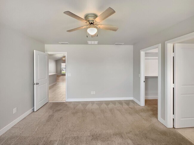 Building Photo - Fabulous 3/2/2 home in Bell Farms - Cooper...