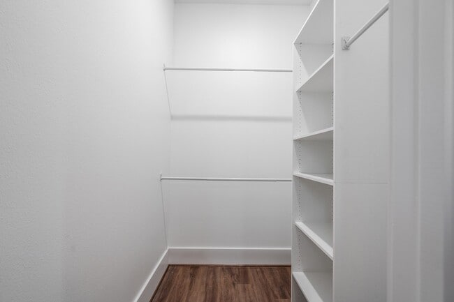 Building Photo - 2311 Lee St