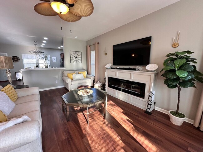 Building Photo - Exclusively Offered By Muse Realty Rentals...