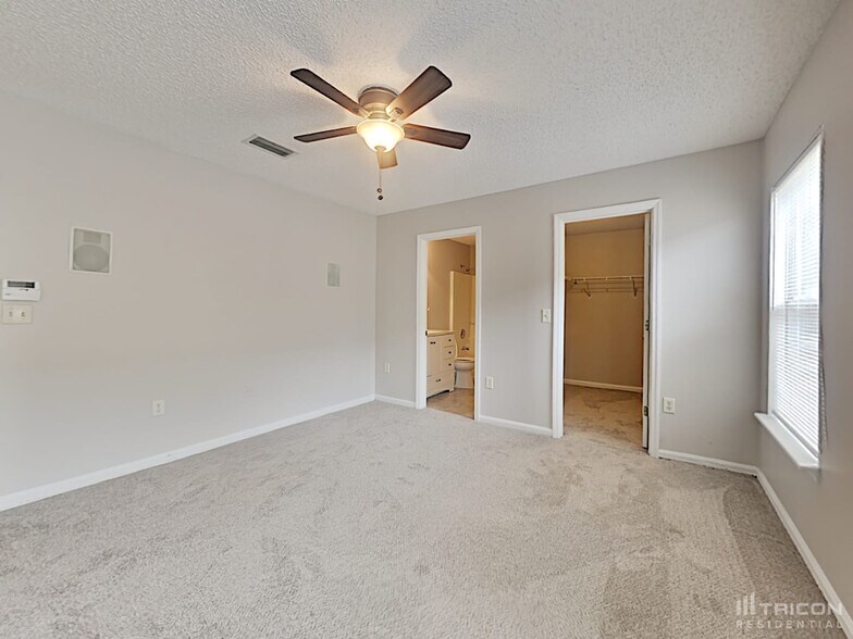 Building Photo - 7944 Cherry Blossom Dr S