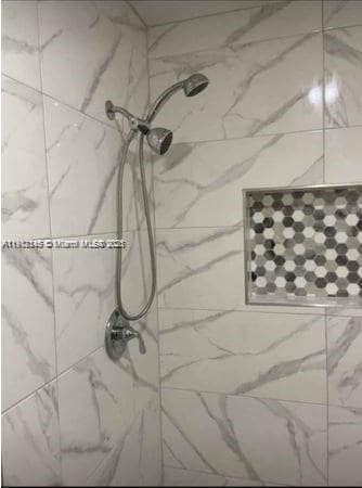 Building Photo - 4943 NW 82nd Ave