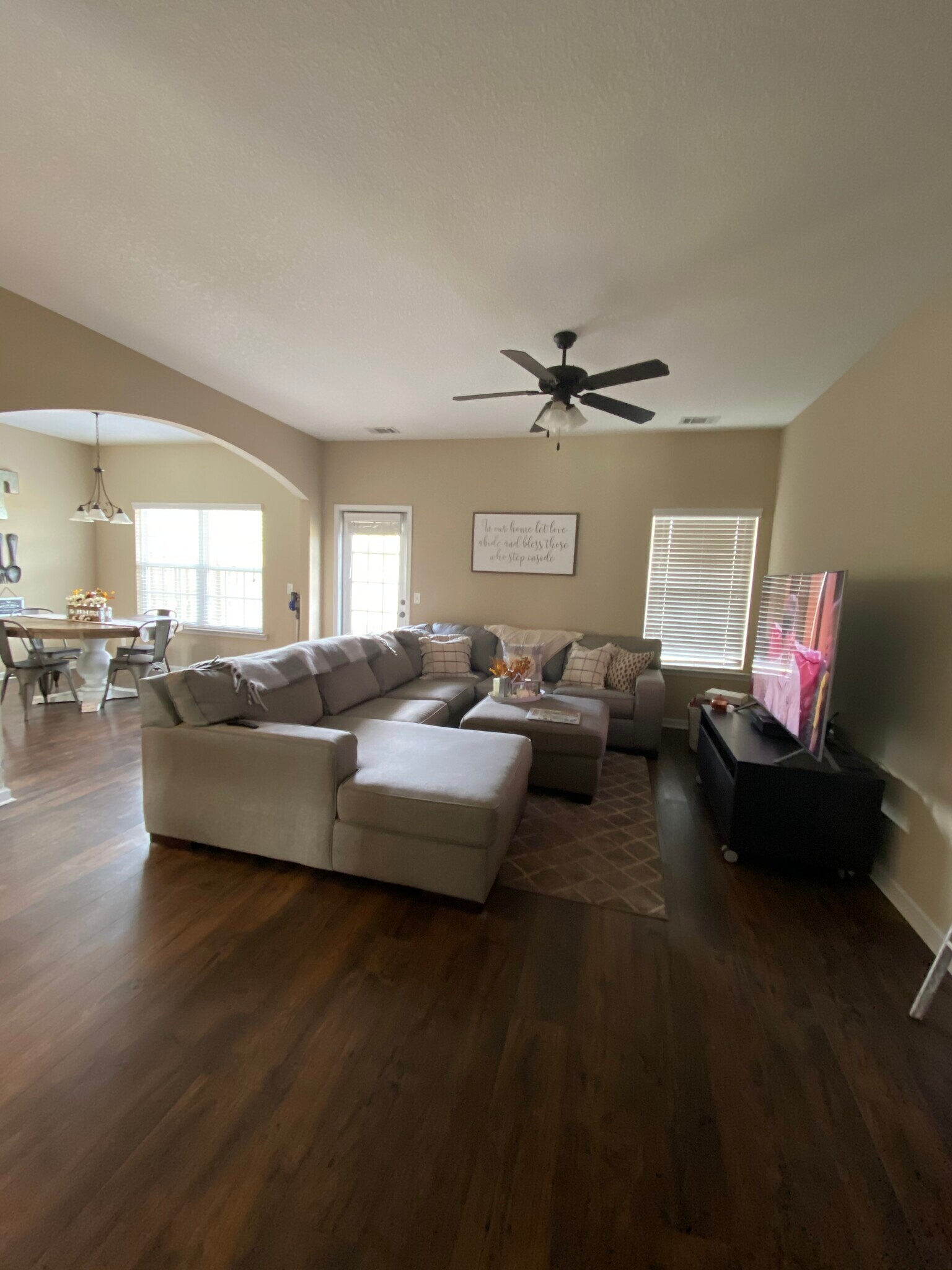 Building Photo - 1098 Marne Blvd