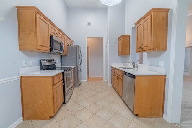 Building Photo - Available Soon!