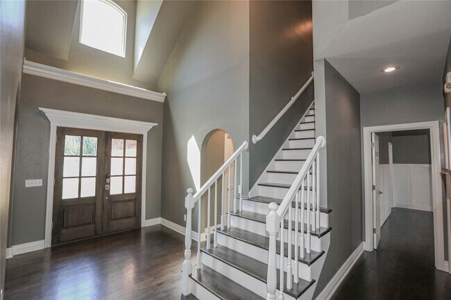 Building Photo - 5300 S 44th Pl