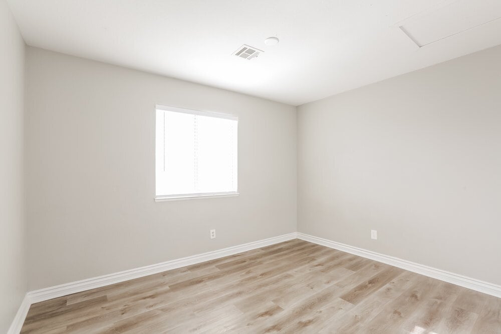 Building Photo - 7533 Hickory Hills Dr