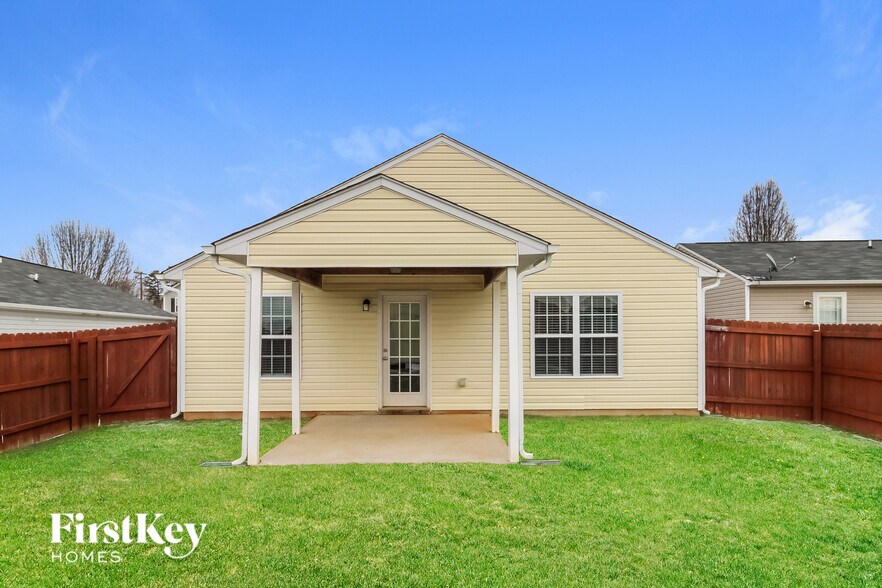Building Photo - 794 Bitting Hall Cir