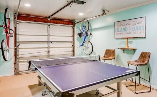 Building Photo - 529 Pointe S Dr