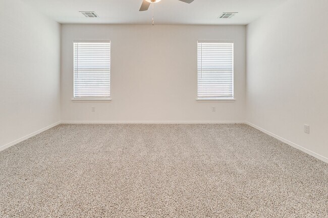 Building Photo - Brand New 4 Bed Home!