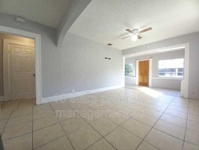 Building Photo - 3450 13th Ave S