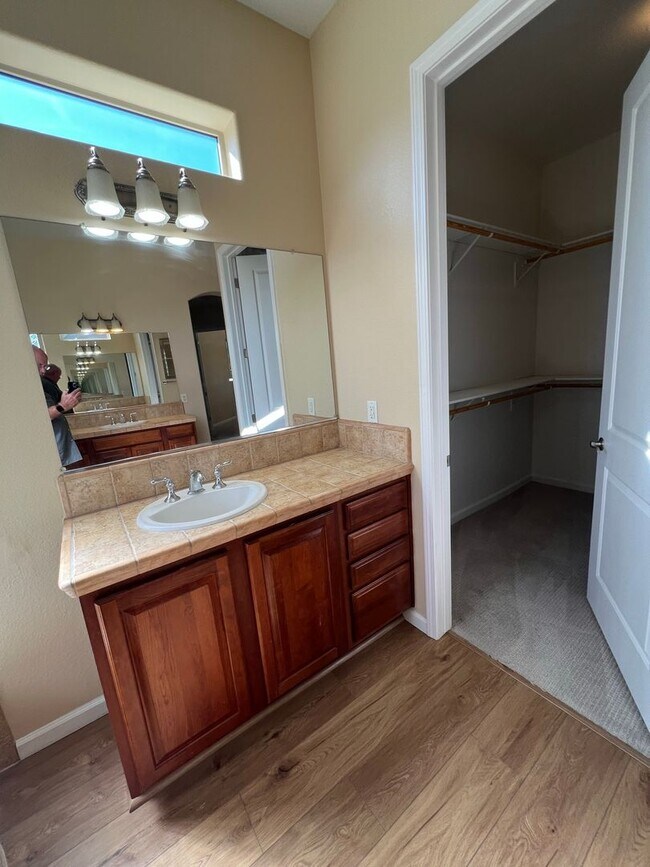 Building Photo - 9900 Wilbur May Parkway Unit 2406 / Just R...