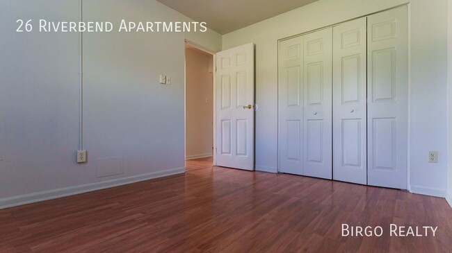 Building Photo - Spacious 2 Bedroom Apartment! Move in today!