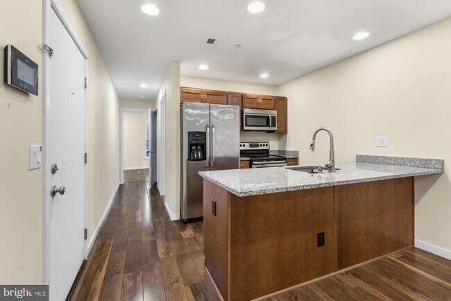 Building Photo - 134 S 46th St