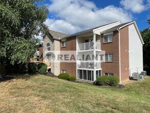 Building Photo - 412 Marian Ln