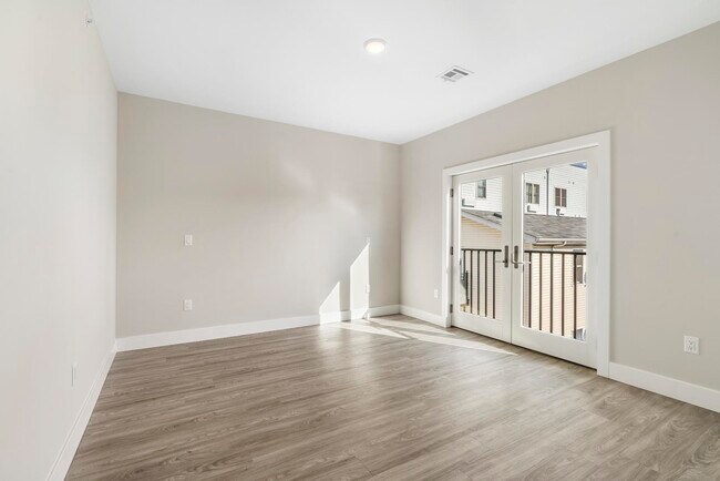 Building Photo - 6110 Fillmore Pl
