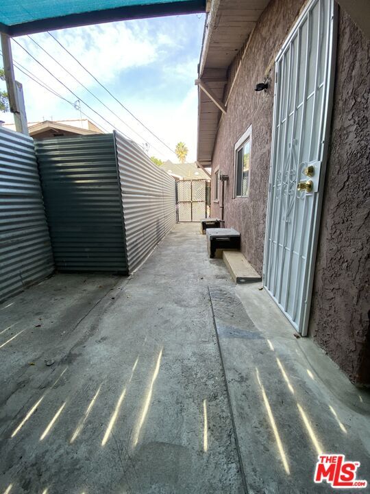 Building Photo - 2734 W 15th St