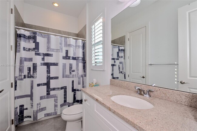 Building Photo - 17110 Reserve Ct