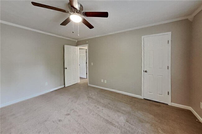 Building Photo - 1285 Grayland Hills Dr