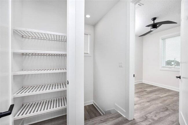 Building Photo - 1520 N Pierce St