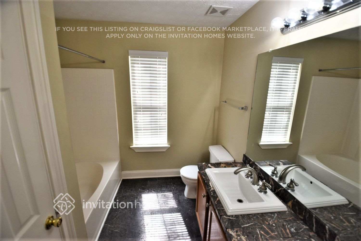 Building Photo - 7128 Ambercrest Ct