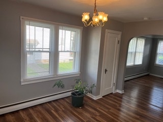 Building Photo - 209 E Oak St