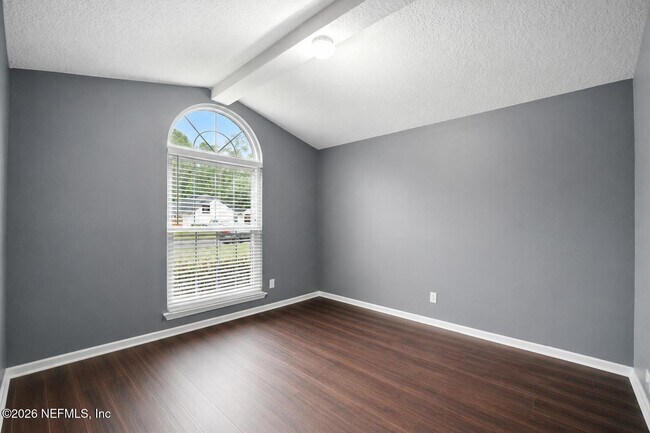 Building Photo - 832 Heritage Lakes Dr