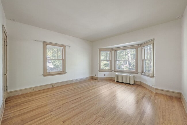 Building Photo - 1005 Ashland Ave