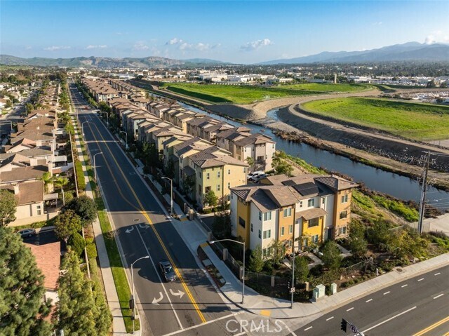 Building Photo - 1038 Savi Dr