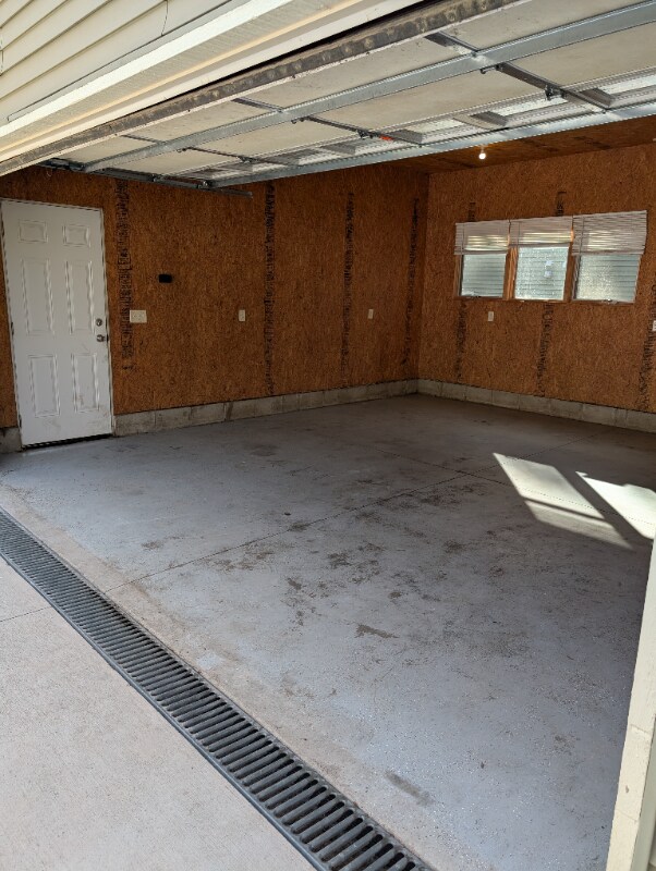 Building Photo - 1010 7th Ave N