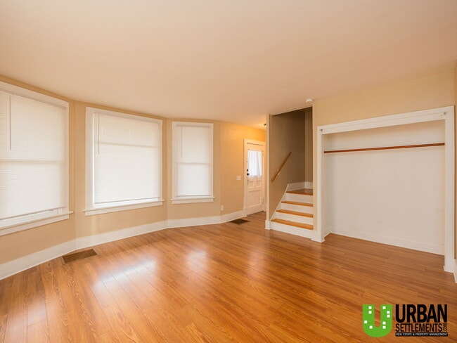 Building Photo - 1103 W Sinto Ave