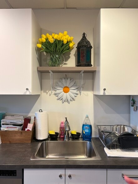 Building Photo - 507 7th Ave