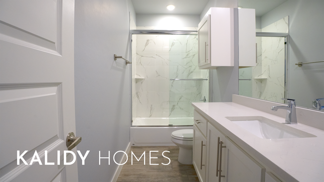 Building Photo - 303 Kirks Holw