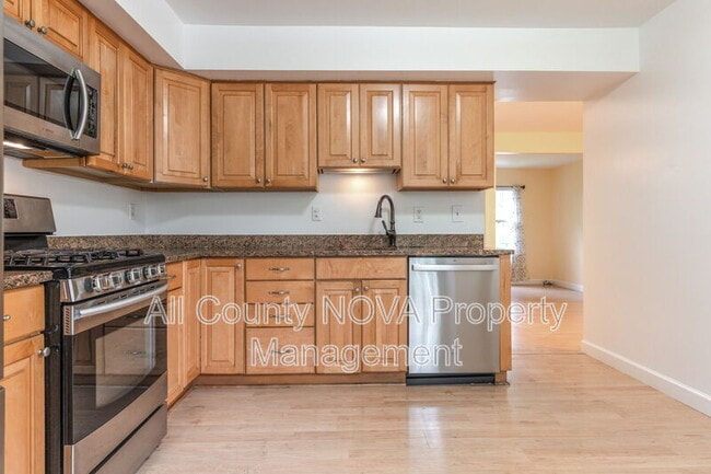 Building Photo - 7612 Indian Hills Dr