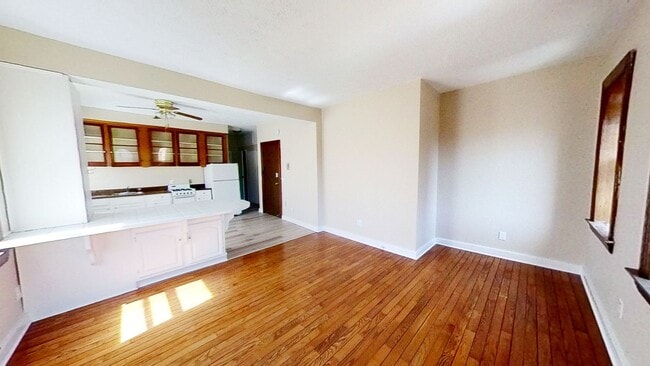 Building Photo - 83 Meigs St