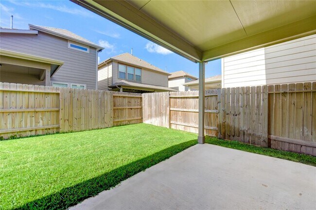 Building Photo - 4005 Starbright St