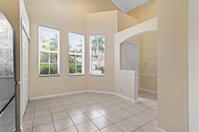 Building Photo - 7690 Hummingbird Ct