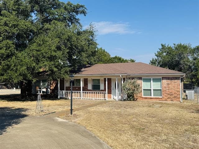 Primary Photo - 912 Woodview Dr