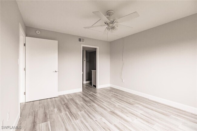 Building Photo - 16361 Dublin Cir