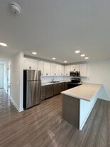 Building Photo - Foxtail Meadows