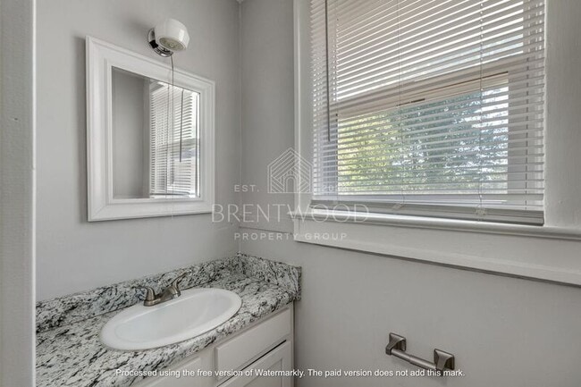 Building Photo - 3039 N Delaware St