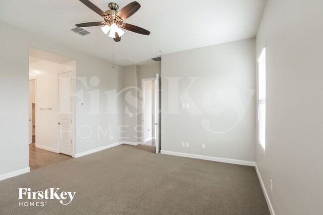 Building Photo - 119 S 197th Dr