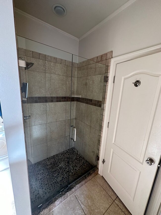 Building Photo - Gorgeous 3 Bedroom Home in North Bossier