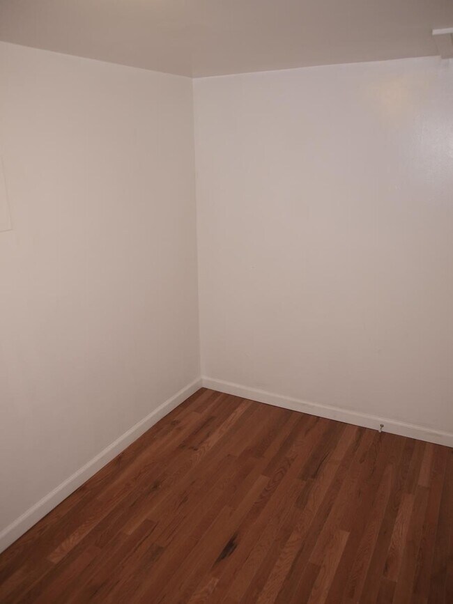 Building Photo - 1914 N 11th St