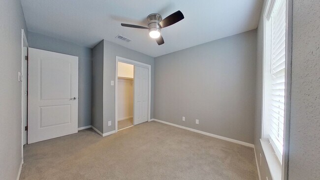 Building Photo - Gorgeous house in Harker Heights by the Stillhouse Hollow Lake