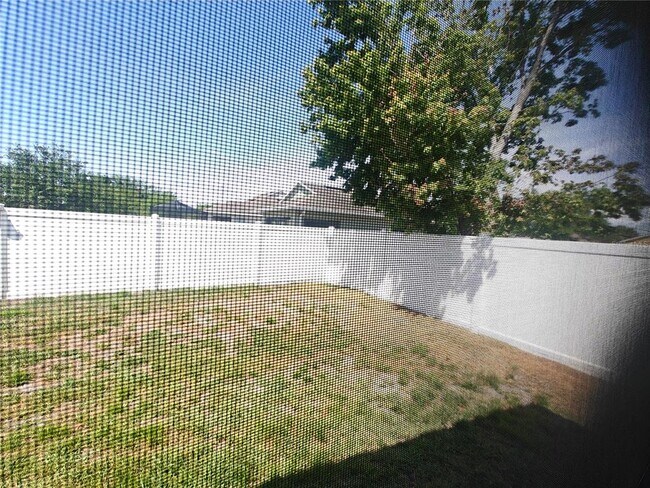 Building Photo - 8225 Summer Wood Ln